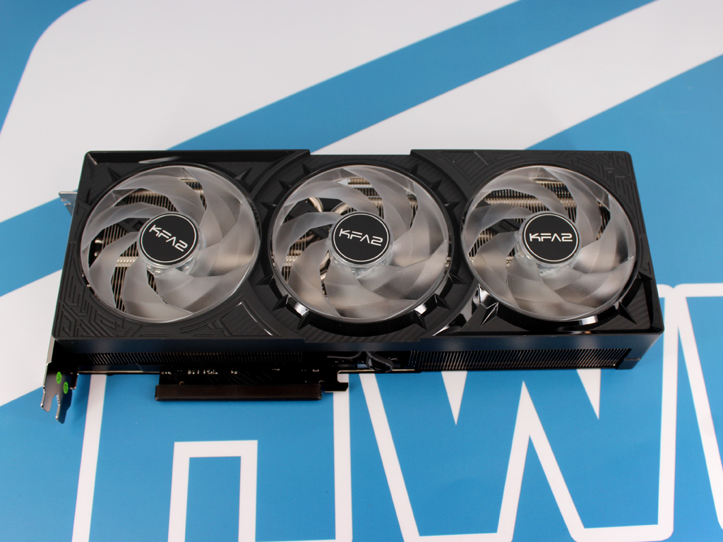 KFA2 GeForce RTX 5070 Ti 1-Click OC im Test