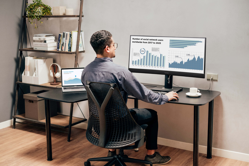 Mehr Platz für Multitasking mit dem VA3820C.